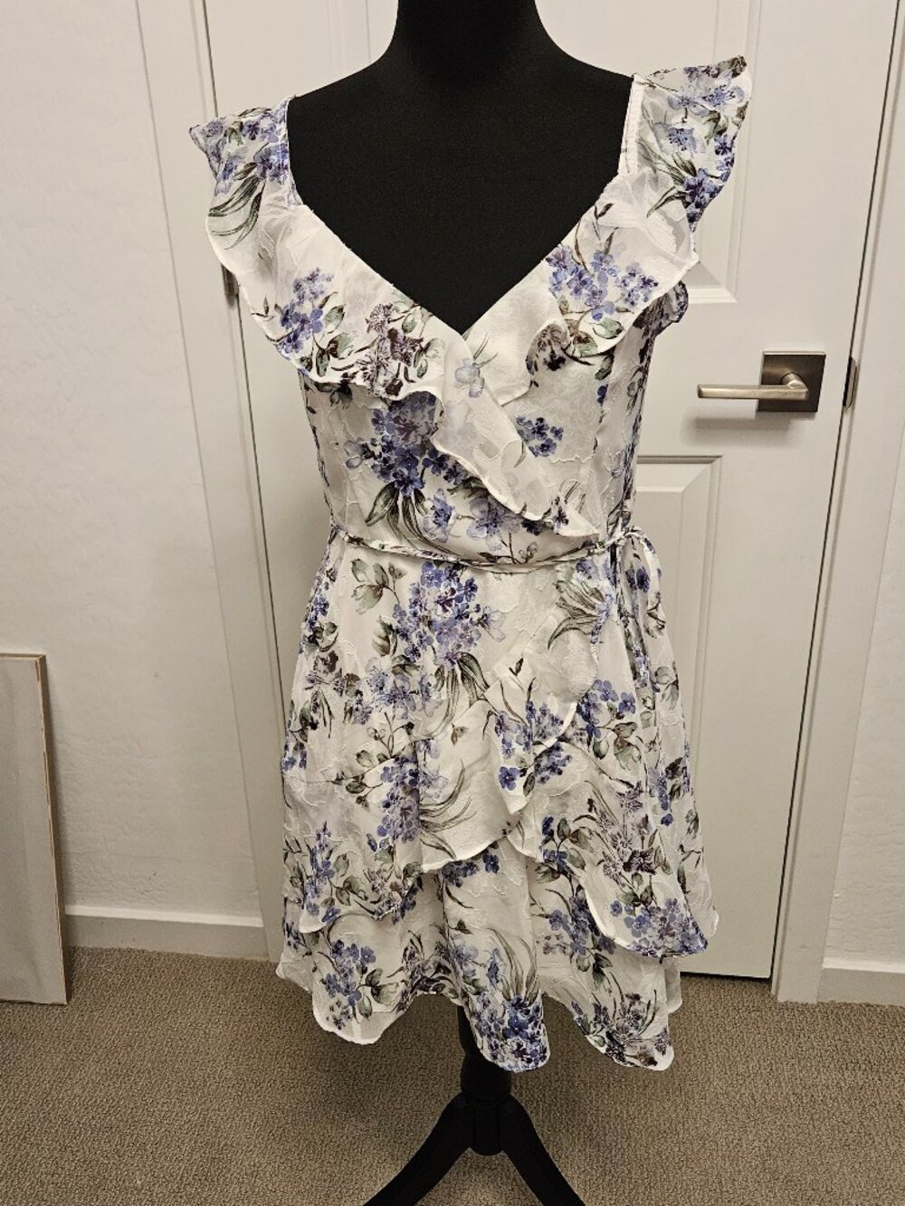 BCX Ruffle Blue Floral sleeveless midi dress, size M